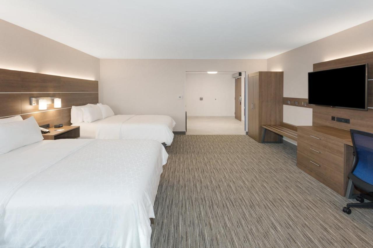 Holiday Inn Express Hotel & Suites Ottawa Airport By Ihg Εξωτερικό φωτογραφία