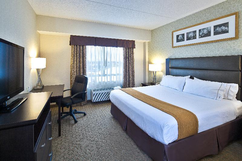 Holiday Inn Express Hotel & Suites Ottawa Airport By Ihg Εξωτερικό φωτογραφία